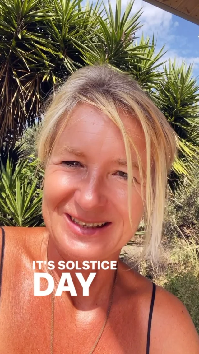 Solstices mark powerful shifts in the rhythm of life—an invitation to pause, to vision, and to plant new seeds. Today, on this Summer Solstice, I’m opening a crowdfunding campaign for something very close to my heart—a project rooted in movement, healing, and community. After three months in Corfu, where I offered my first workshop and laid the foundations for a new dance floor space, I’m ready to invite your support. This is an invitation to co-create a place for embodied workshops, rituals, art, and connection. 👉 https://4fund.com/ccdvhz Your support matters—and the light we grow now will ripple far. . . . #openfloorinternatinal #openfloormovementpractice #therapyinmovement #authenticmovement #consciousdance #consciousdanceberlin #somaticpractice #embodiment #mindbodymedicine #5rhythm #soulmotion #authenticmovement #movementmedicine #openfloormovement #somatichealing #embodiedlife